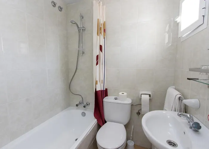 La Estrella 3* マルベーリャ